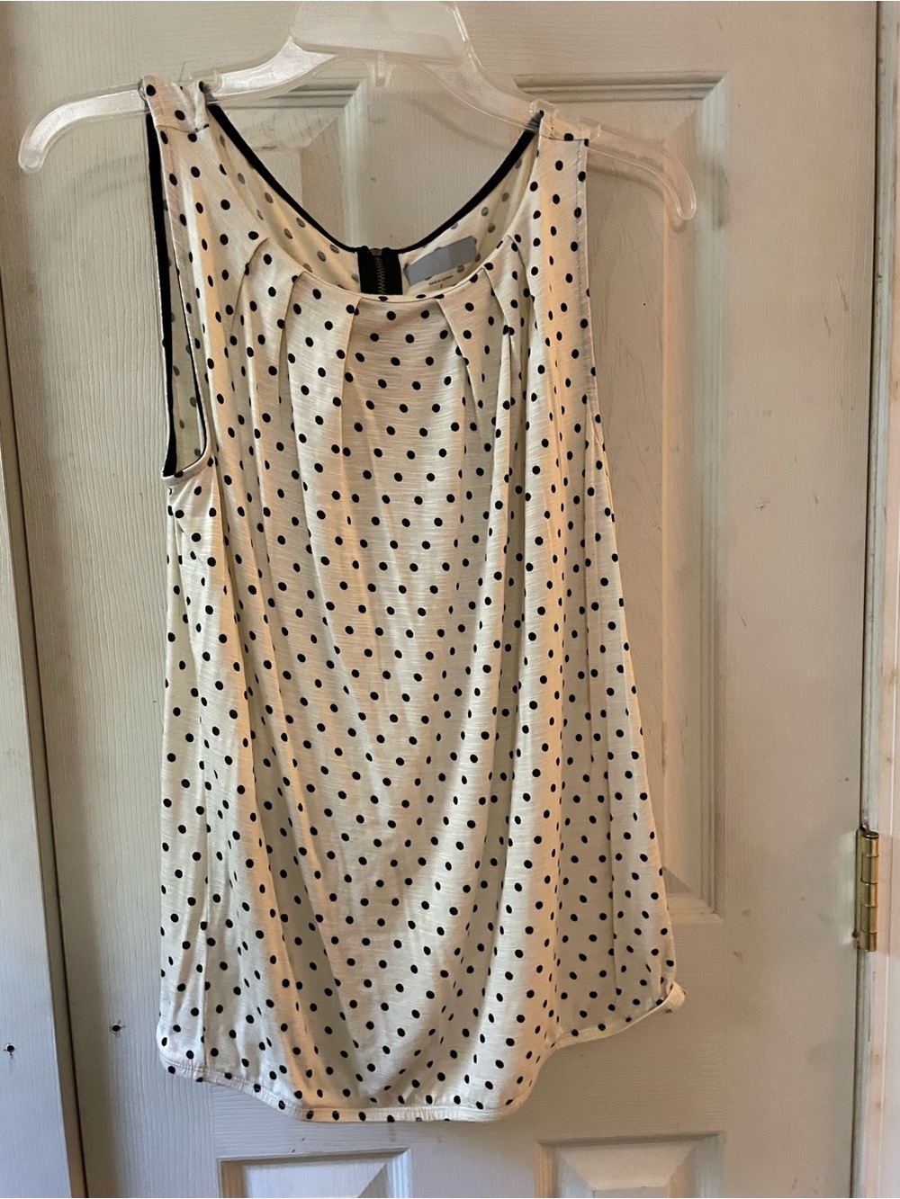 Ann Taylor Loft Yellow with black dots sleeveless blouse size small